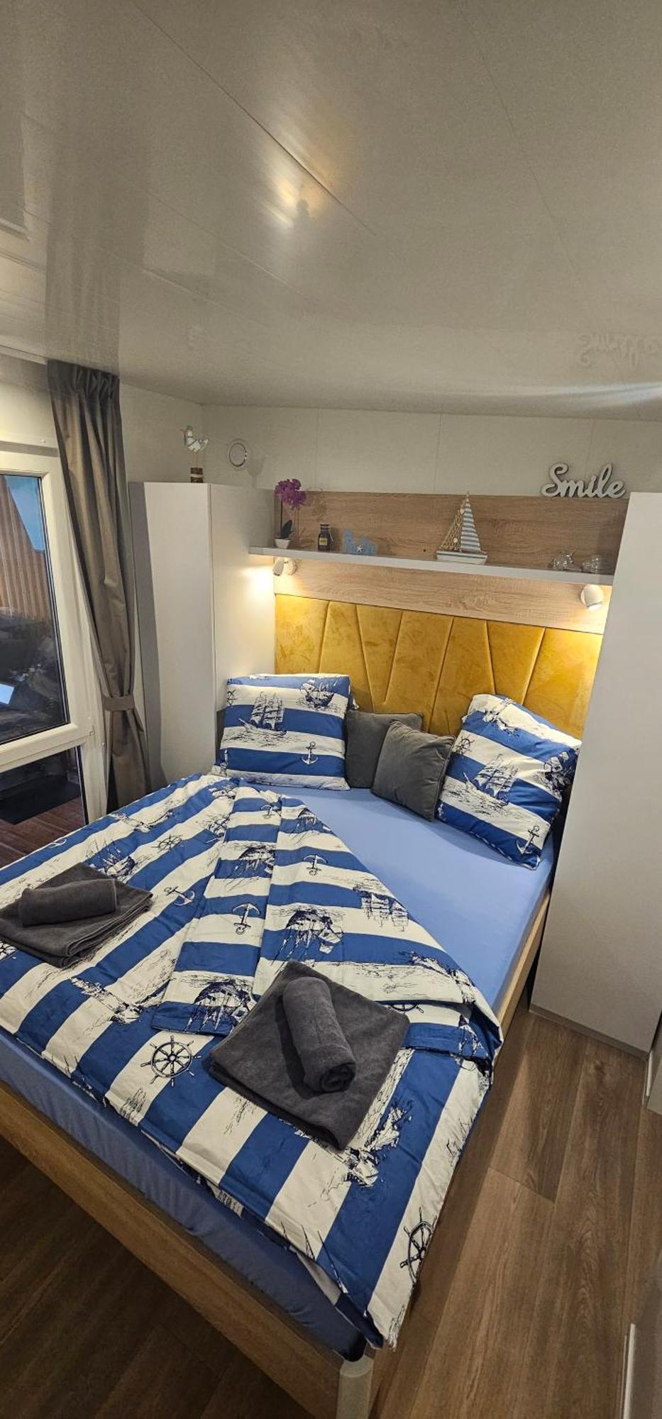 250 Mobile Home سيلتسي المظهر الخارجي الصورة